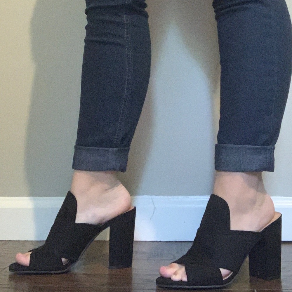 Christian Soriano Heels